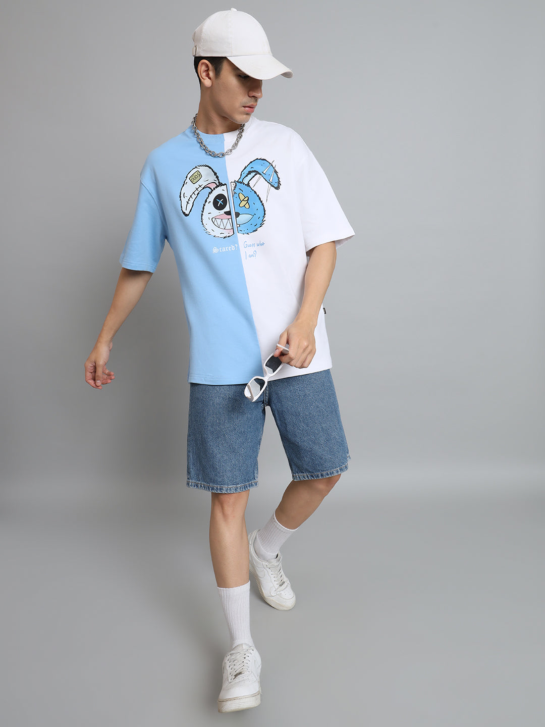 Scared Teddy Oversized T-Shirt (Sky Blue-White) - Wearduds