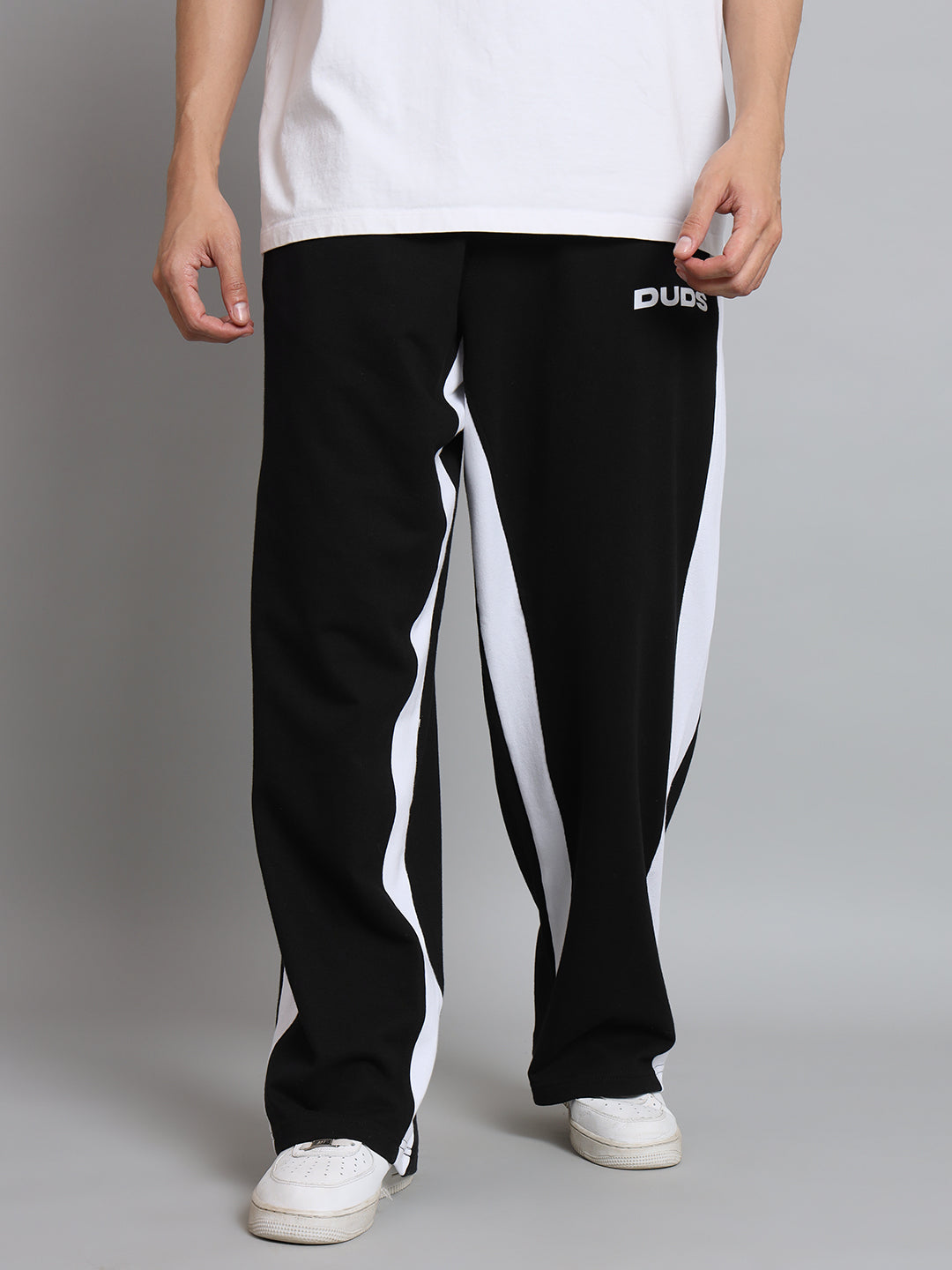 Contrast Side Seam Baggy Joggers (Black) - Wearduds