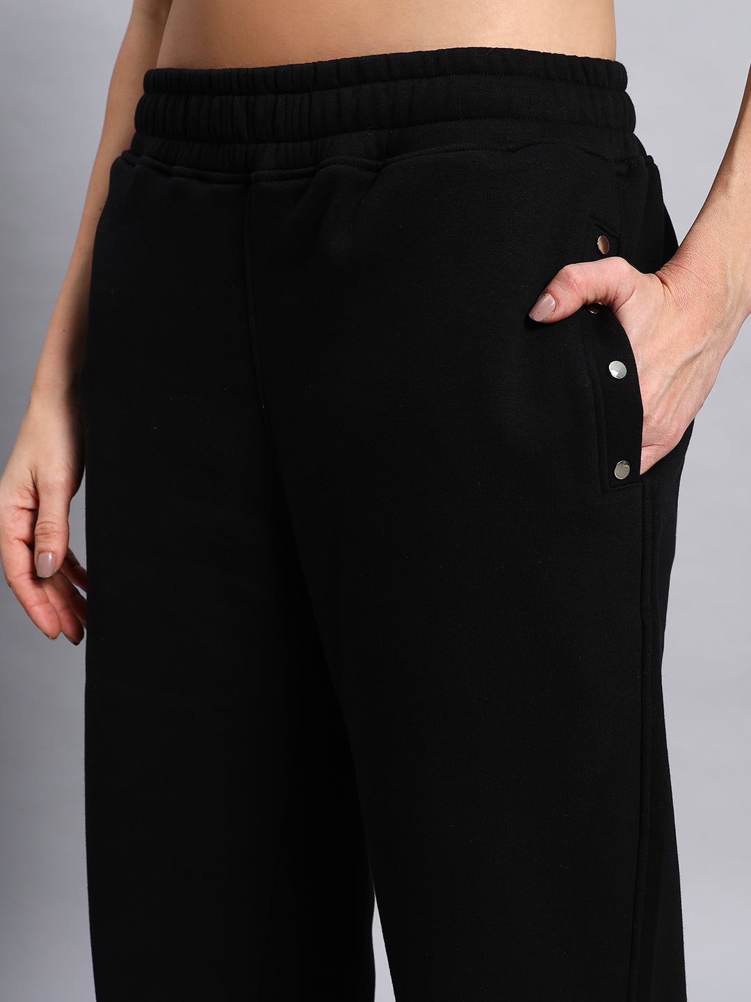 WOMEN'S GLOBAL FLEECE JOGGER (BLACK)