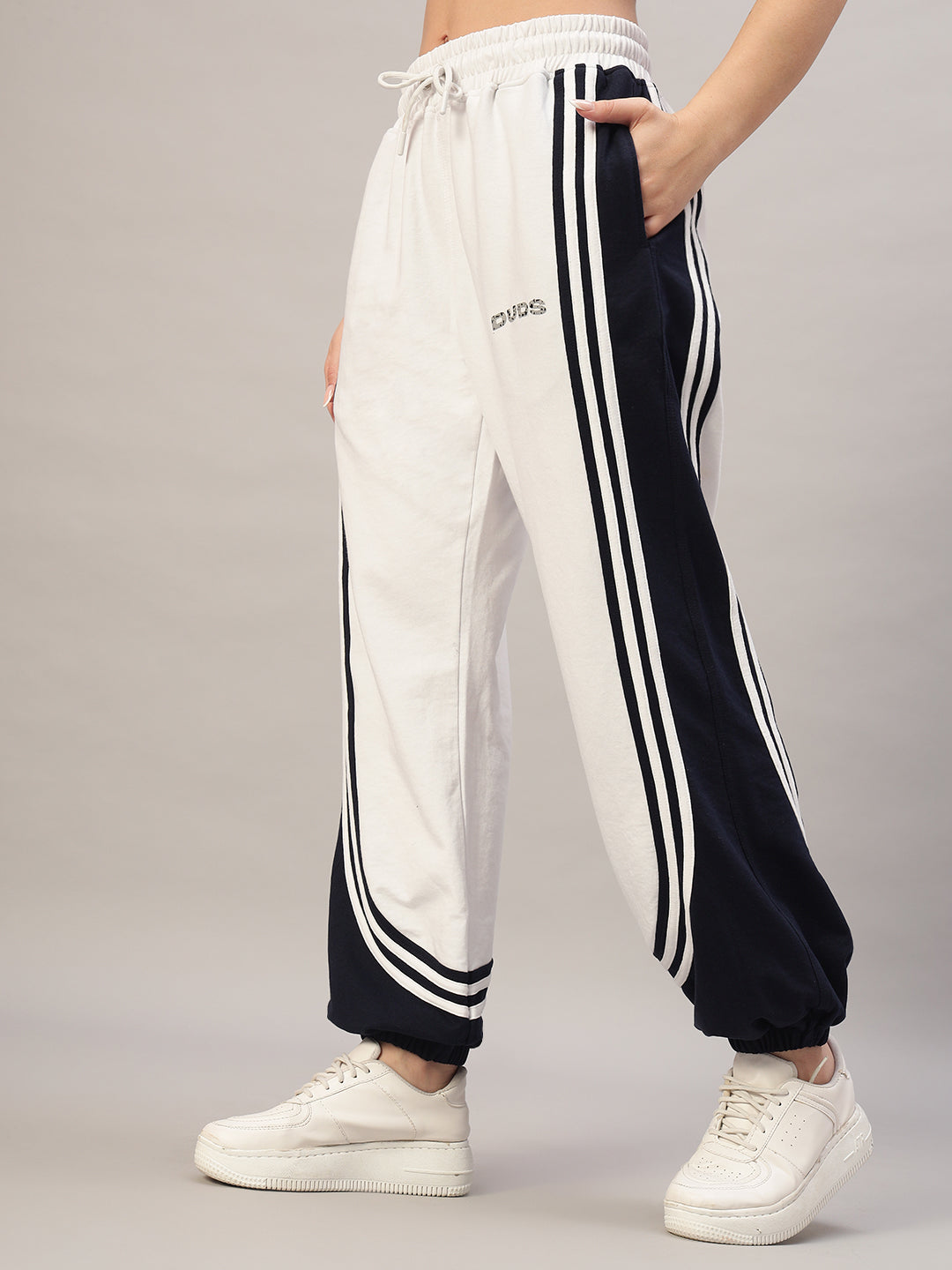 WOMEN'S FRENZY CURVE CONTRAST JOGGERS (WHITE-NAVY)