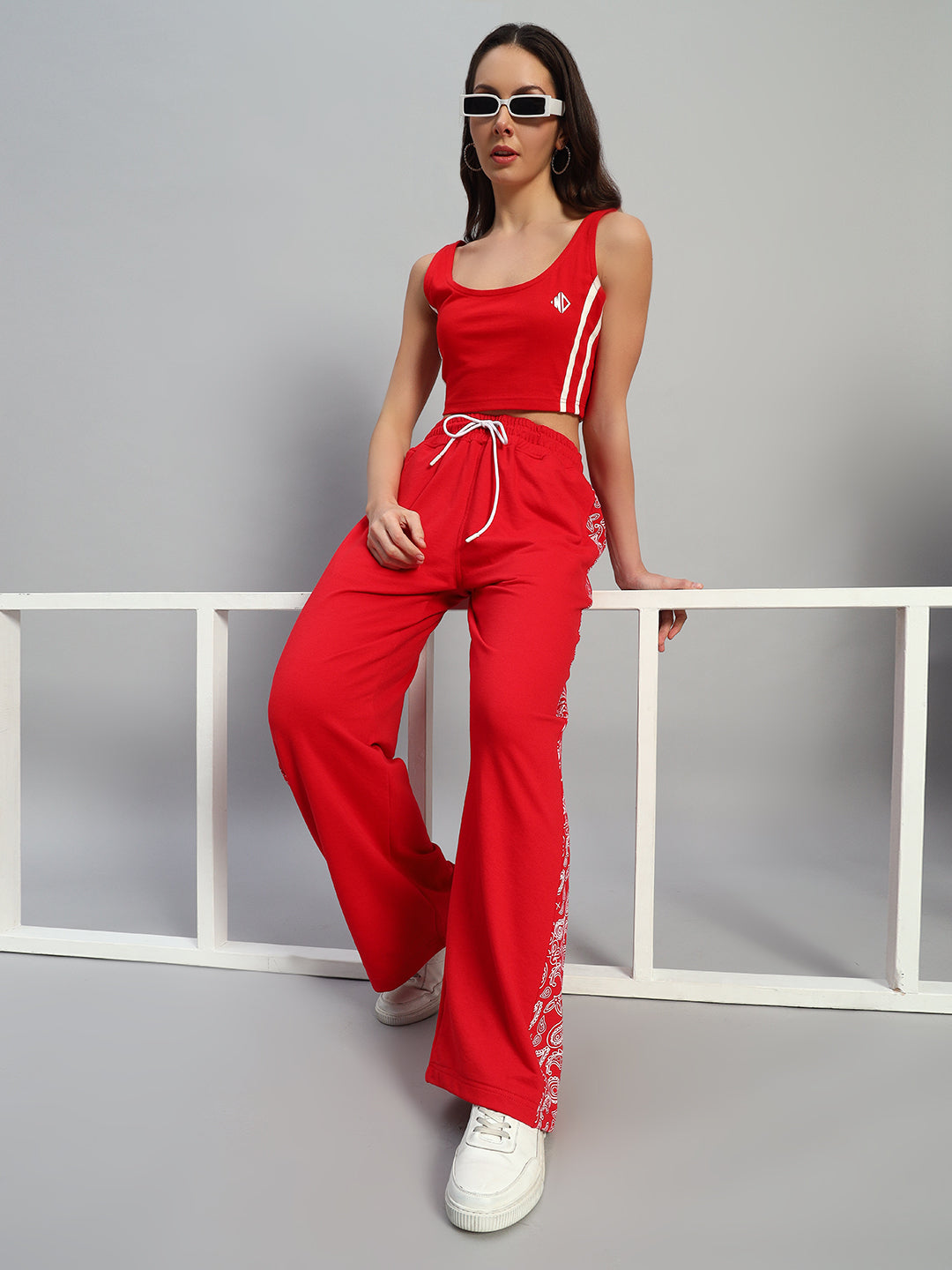 WOMEN WALTZ RELAXED FIT JOGGERS (RED)