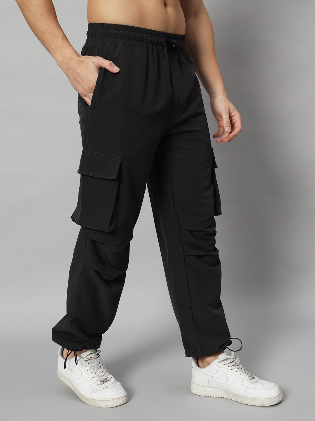 Myriad Relaxed Fit Cargo Pants (Black)