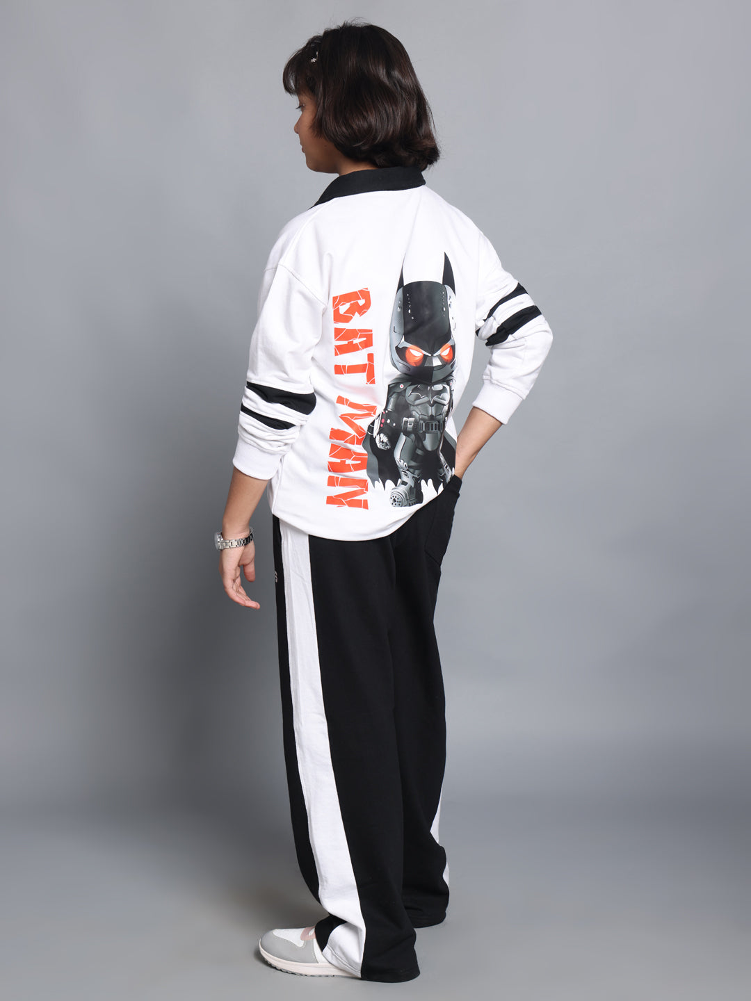 ROBIN OVERSIZED SSWEATSHIRT FOR BOYS & GIRLS (WHITE)