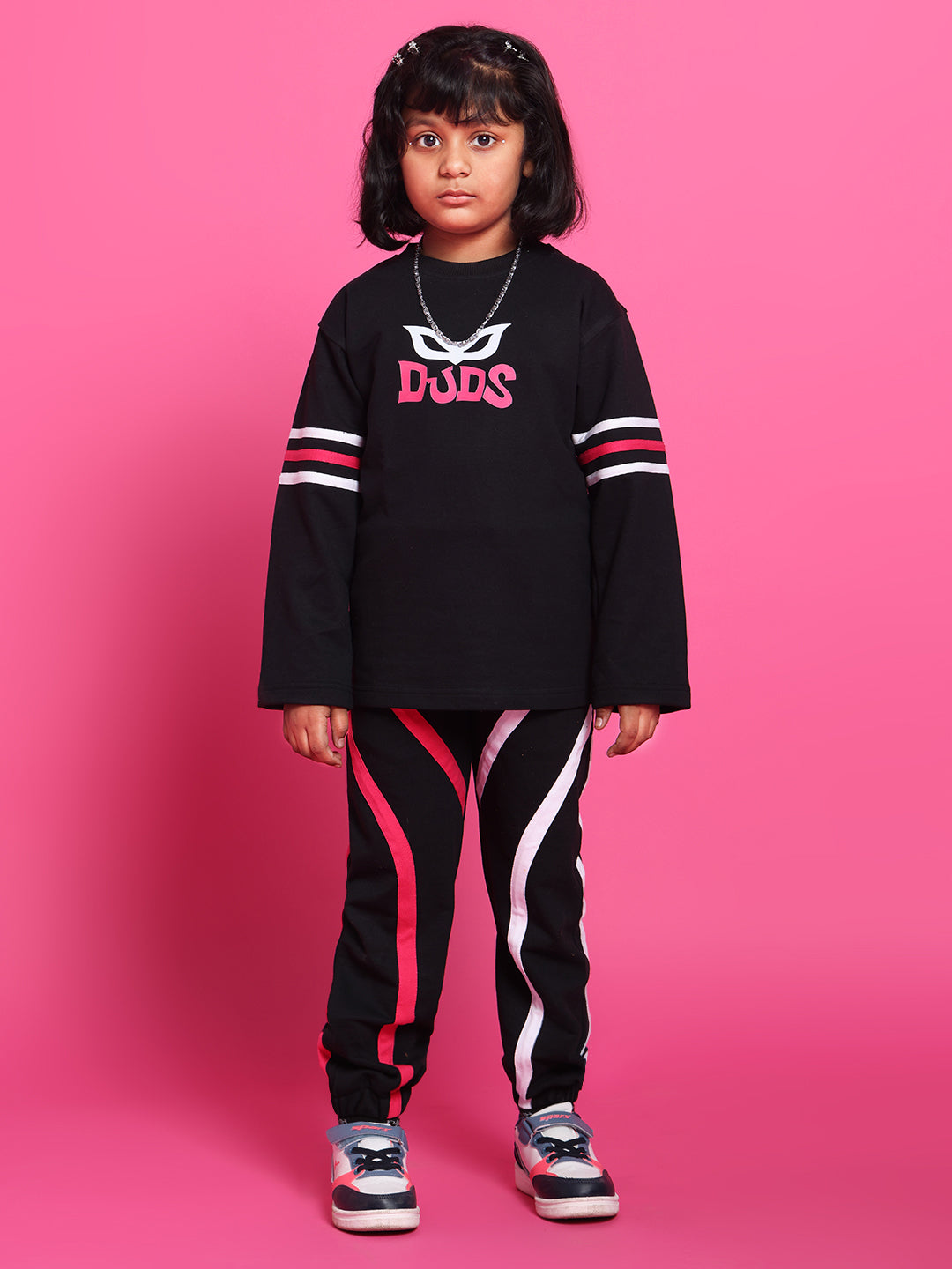 SUPER CHAMP OVERSIZED SWEATSHIRT FOR BOYS & GIRLS (BLACK)