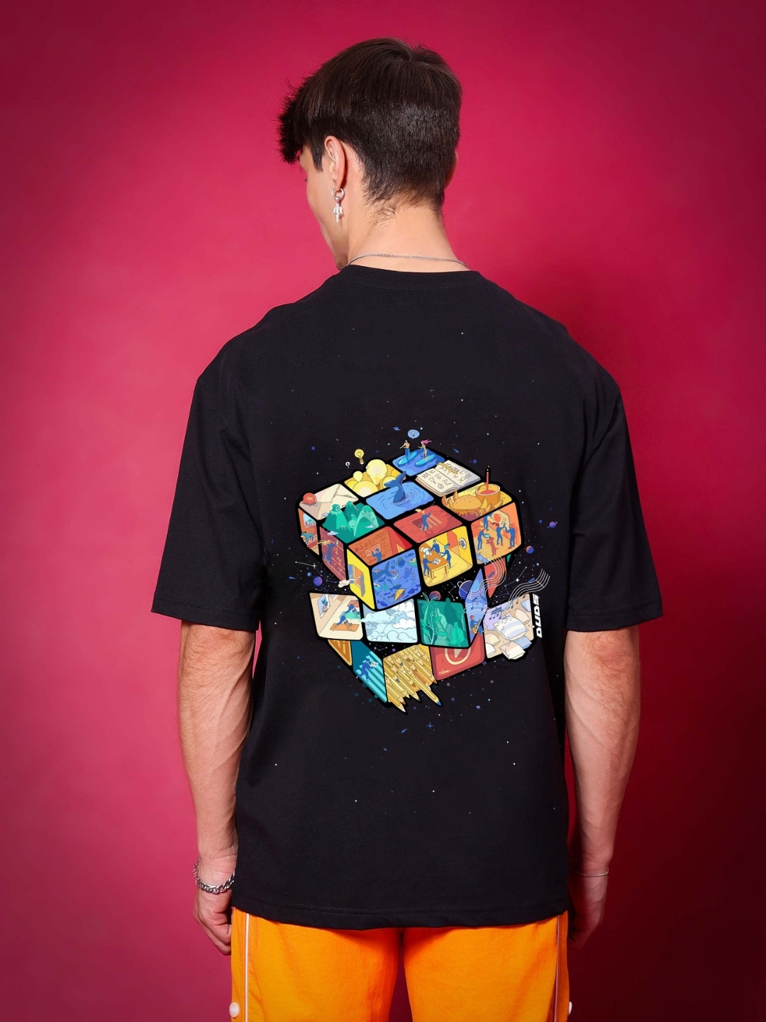 Rubik’s revolution oversized T-shirt (Black)