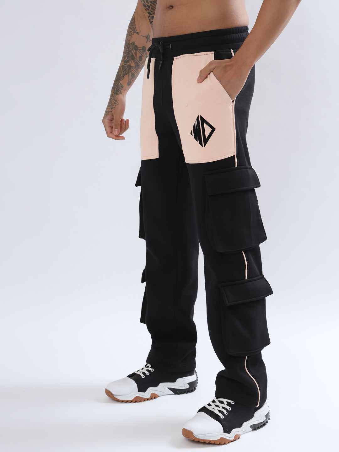 Gorbcore Fleece Colorblock Cargo Pant (Black-Beige) - Wearduds