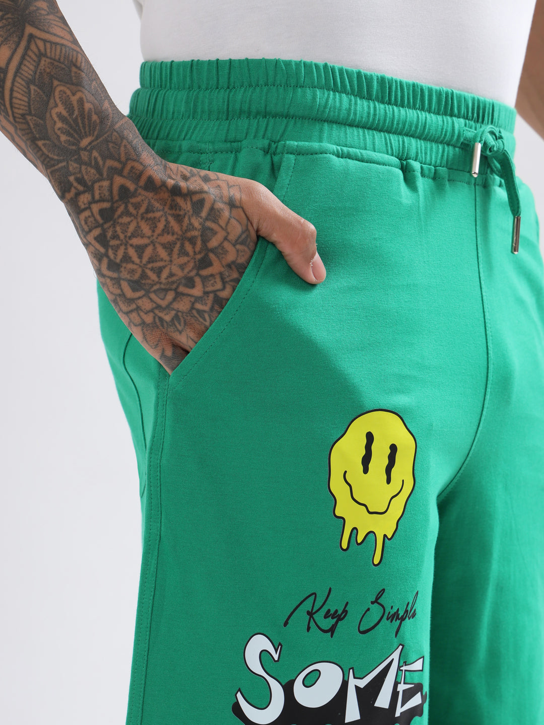 Keep Simple Some Regular Fit Shorts (Green) - Wearduds