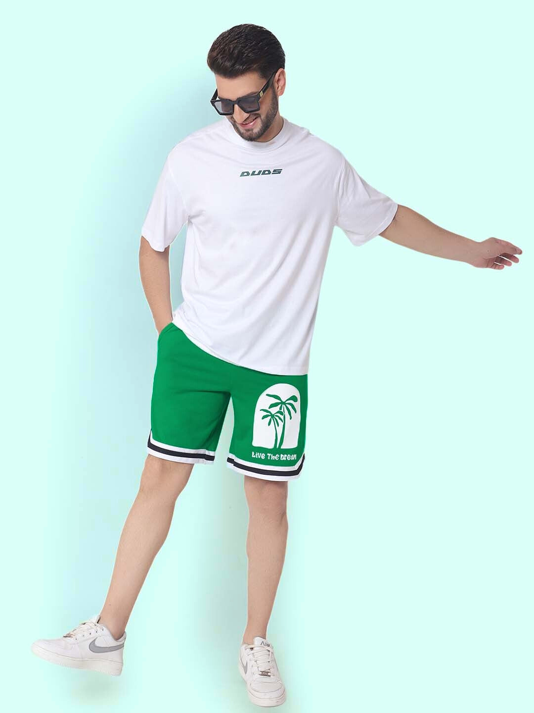 Live the dream Regular Fit Shorts (Green)