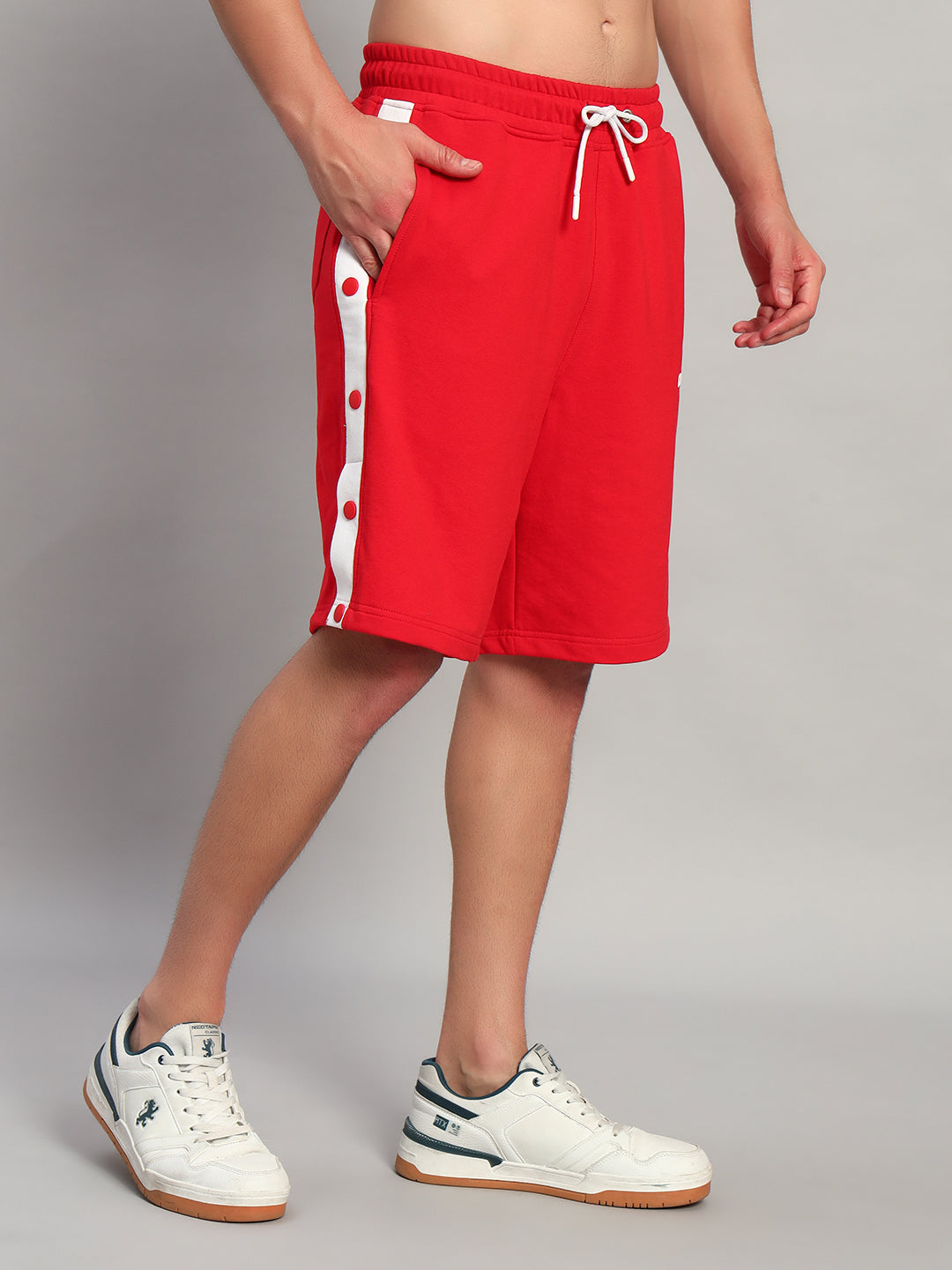 EZEL REGULAR FIT SHORTS (RED)