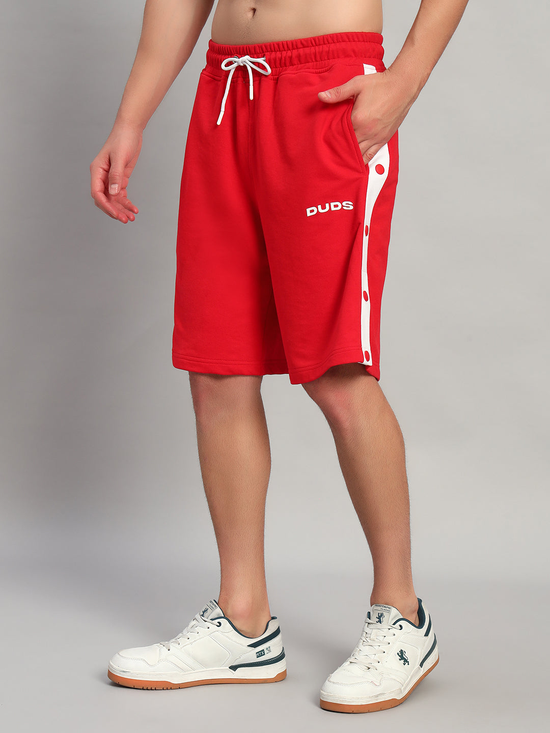 EZEL REGULAR FIT SHORTS (RED)