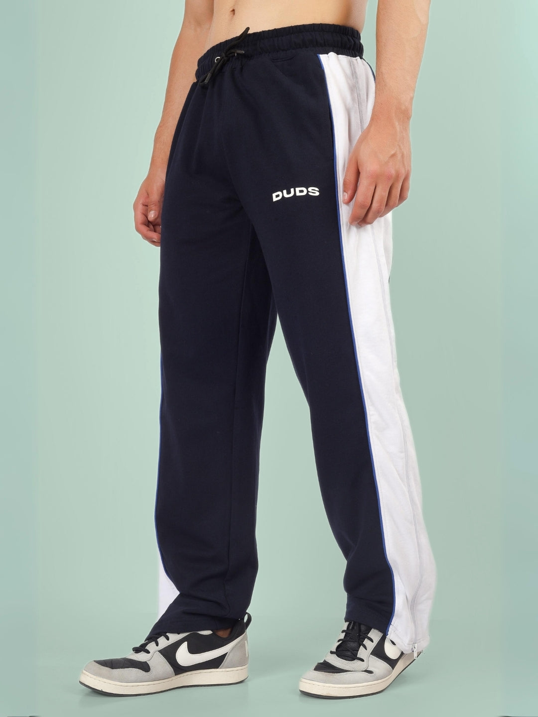 TRIUMPH MULTI ZIPPER JOGGERS (BLACK R BLUE)