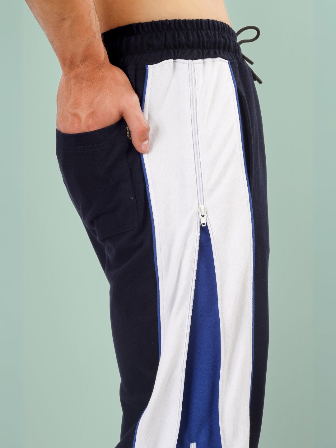 TRIUMPH MULTI ZIPPER JOGGERS (BLACK R BLUE)