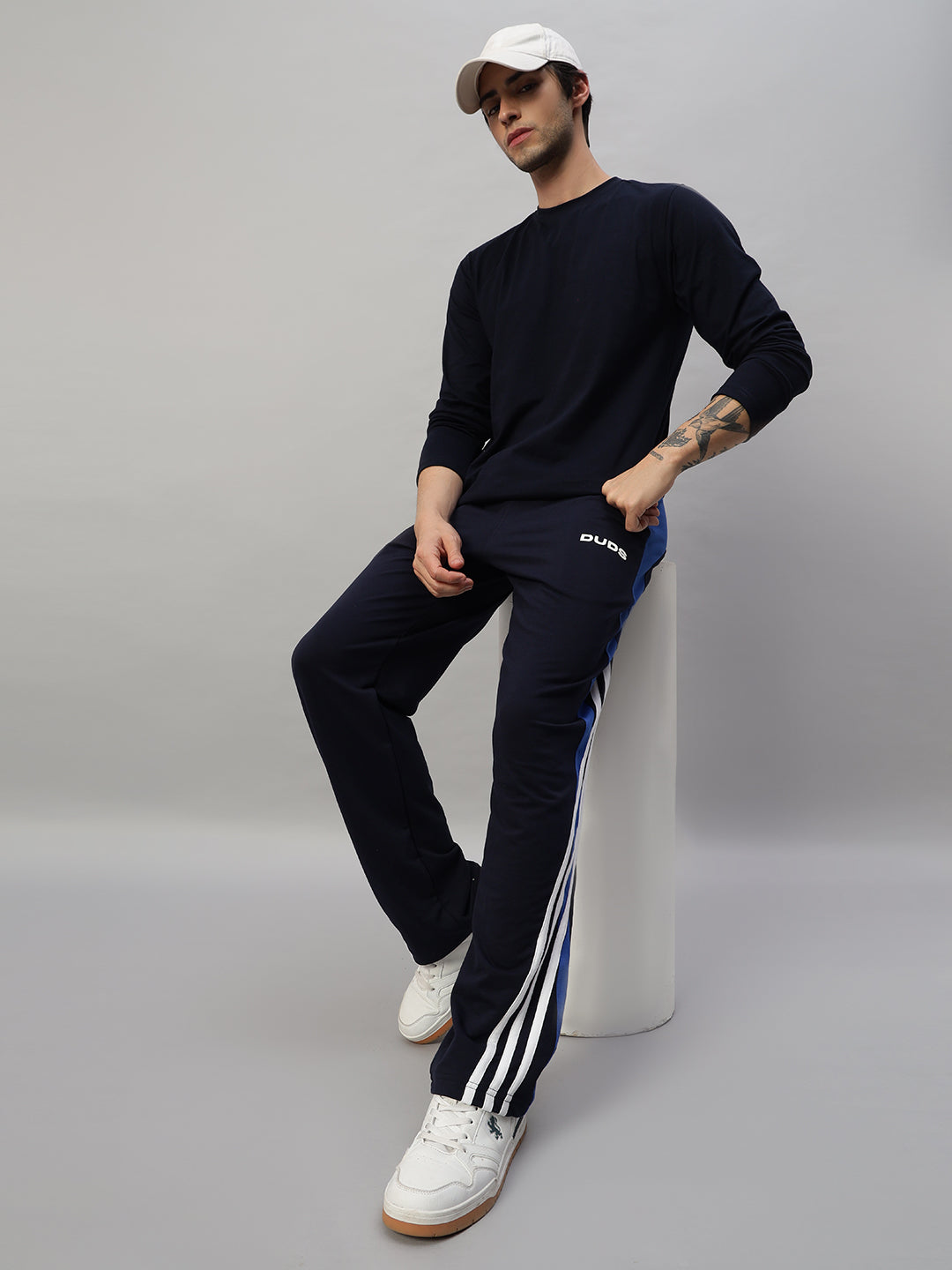 FLIMSY SLIM FIT SWEATSHIRT (NAVY BLUE)