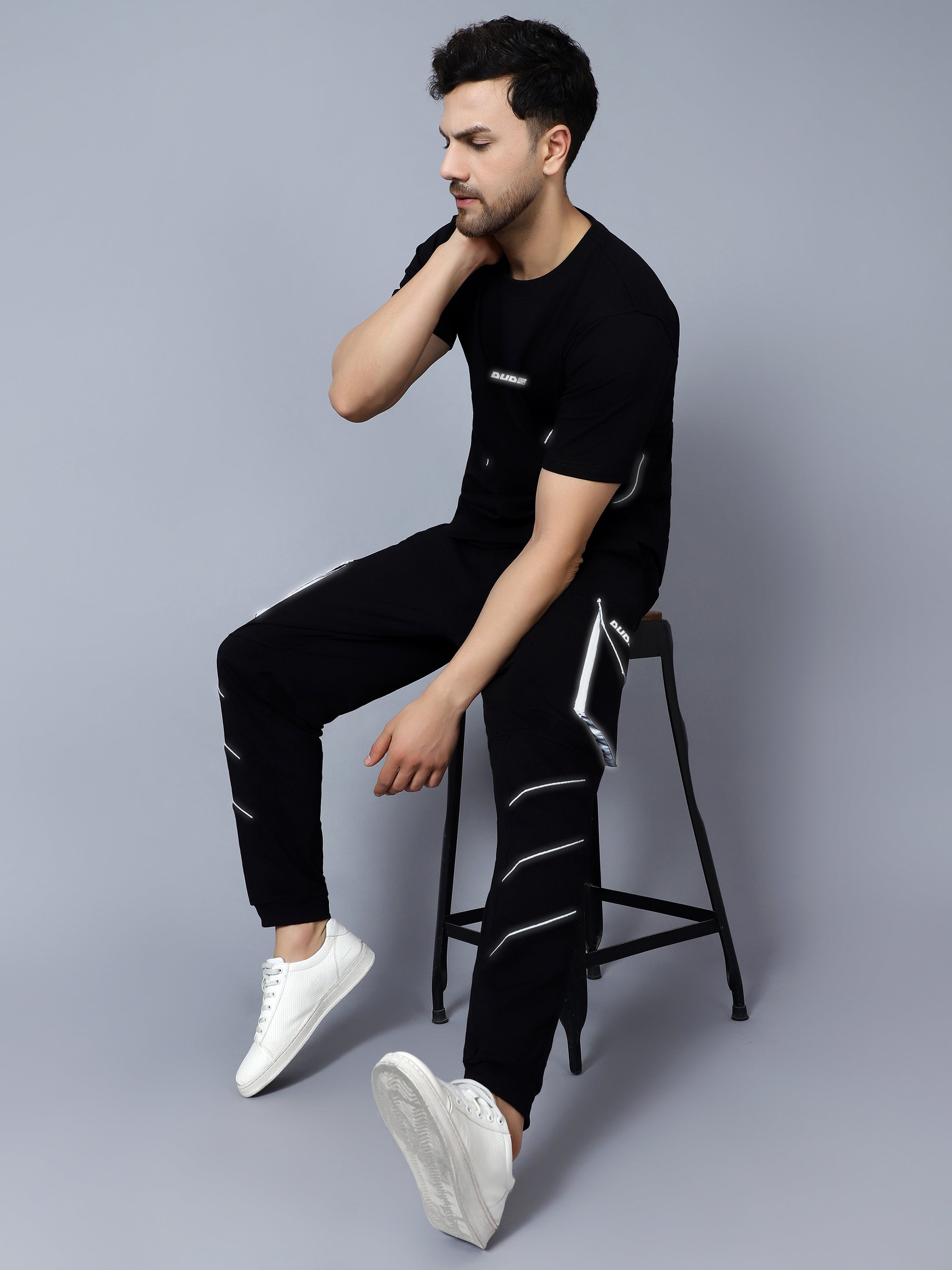 Reflective T-Shirt (Black) - Wearduds