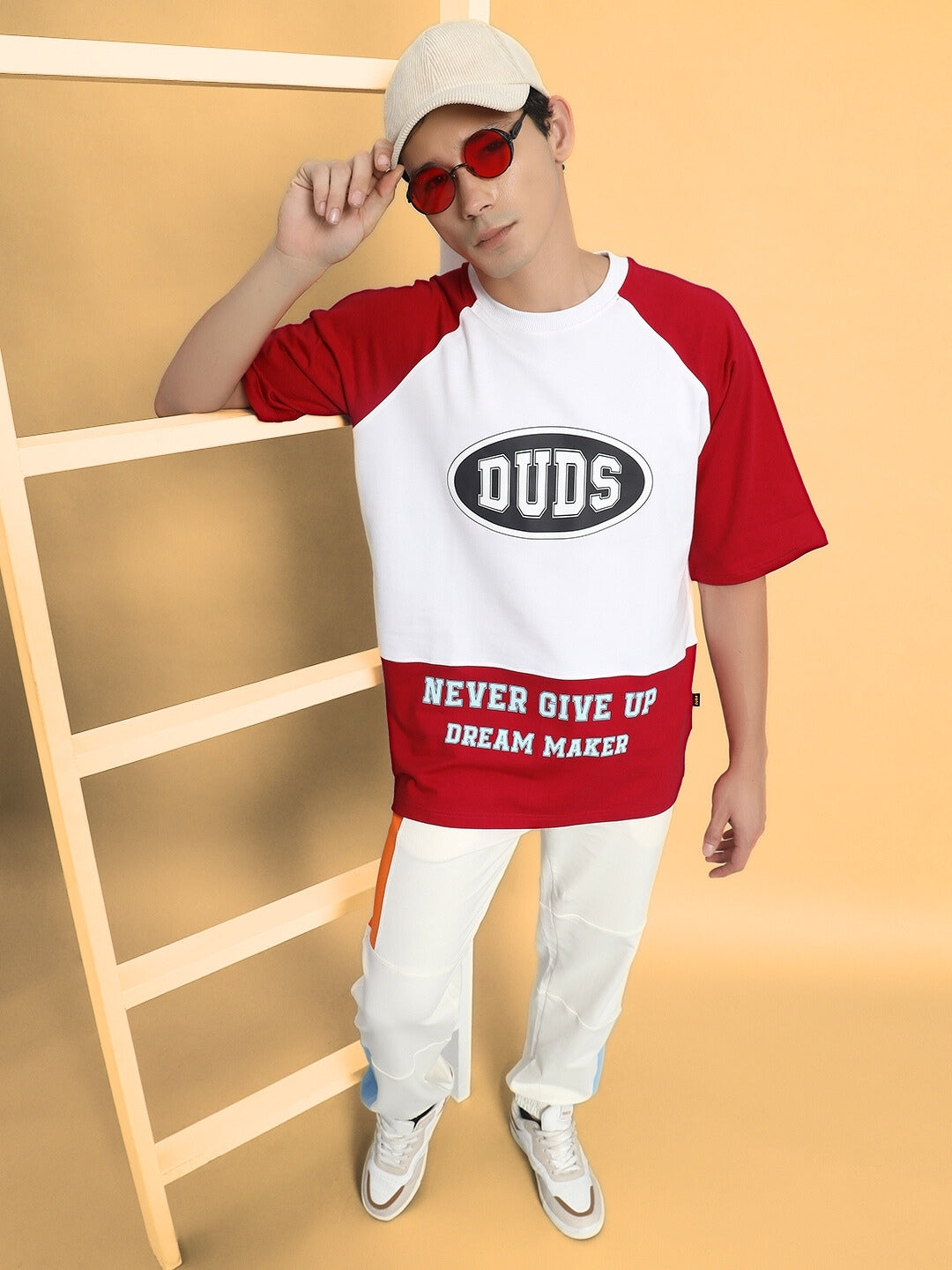 Never Give Up Oversized T-Shirt (Red)