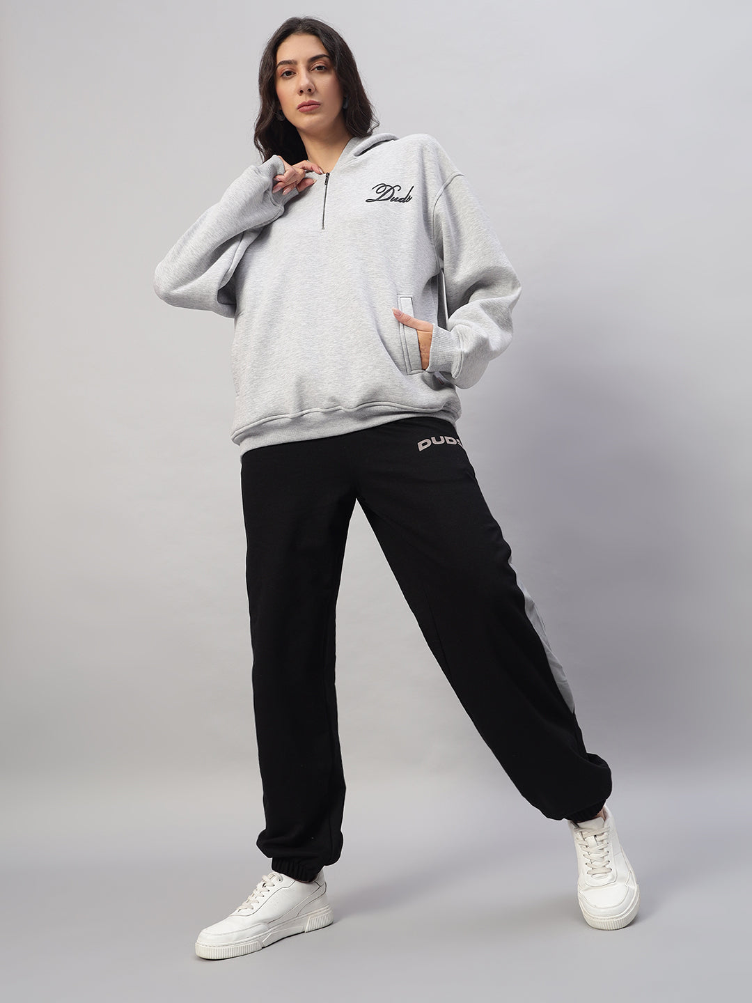 WOMEN'S TRACKPOINT BAGGY JOGGERS (BLACK-GREY)