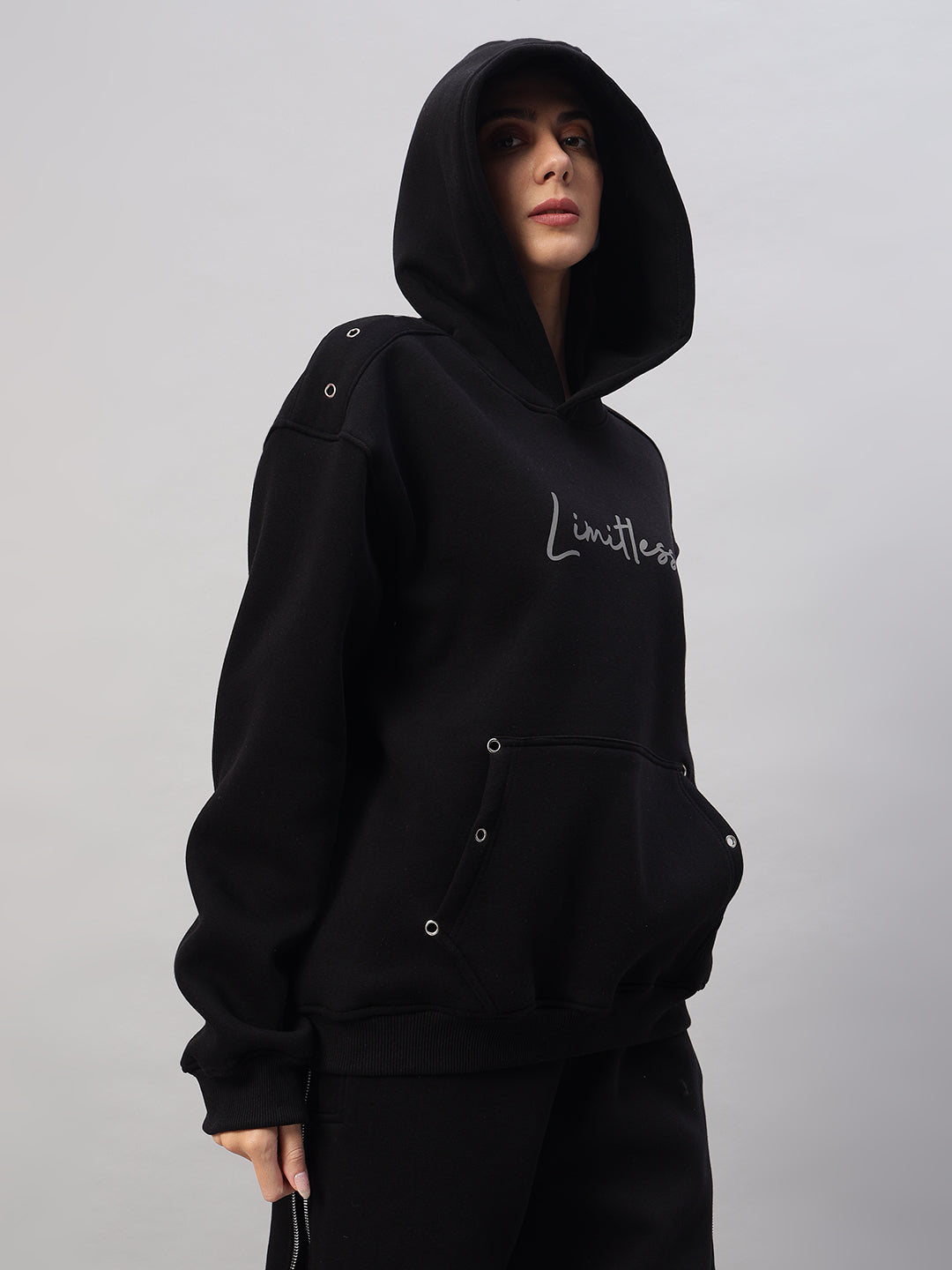 WOMEN'S LIMITLESS FEECE REFLECTOR HOODIE (BLACK)