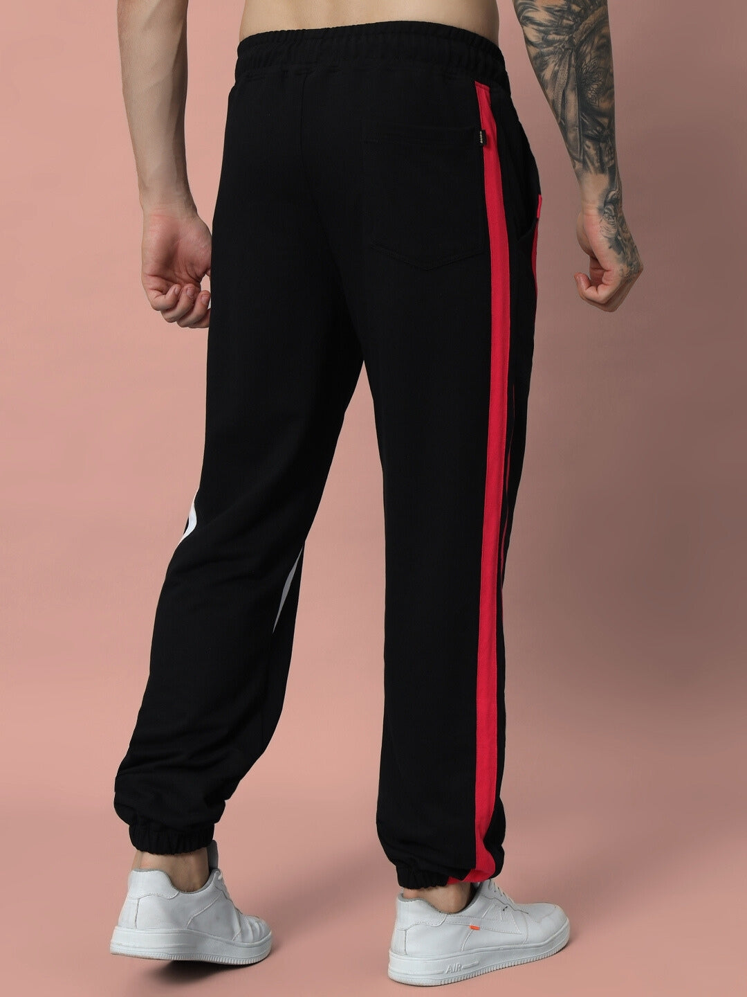 DUDS SWATHE COLORFUL STRIPE JOGGERS (BLACK)