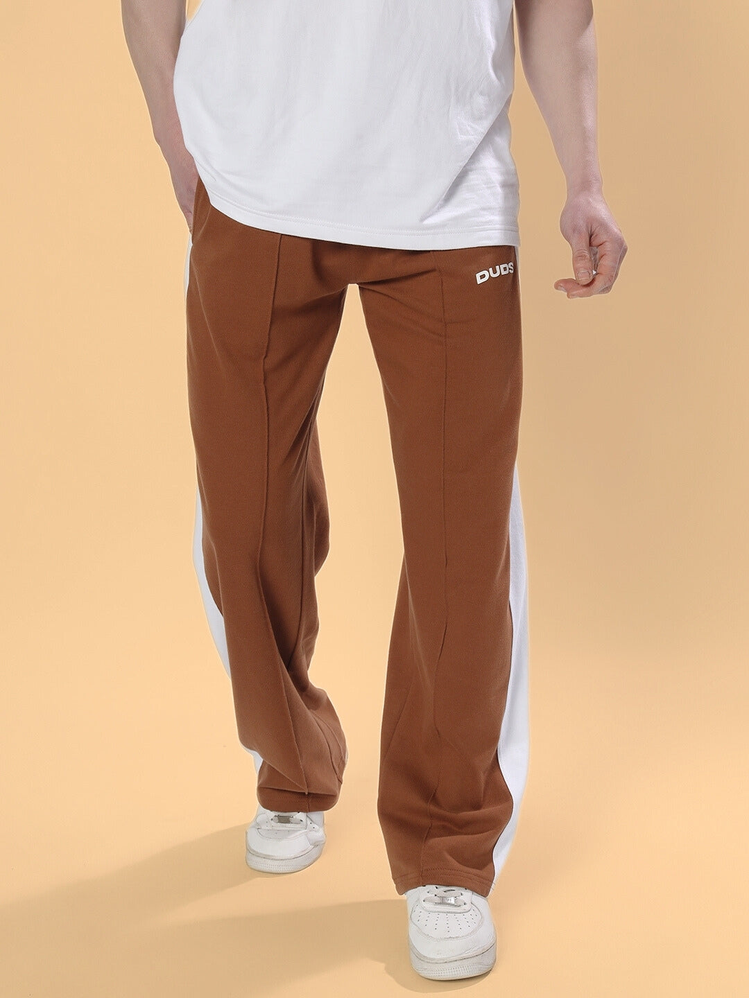 SIDE SEAM PLATED JOGGERS (BROWN)