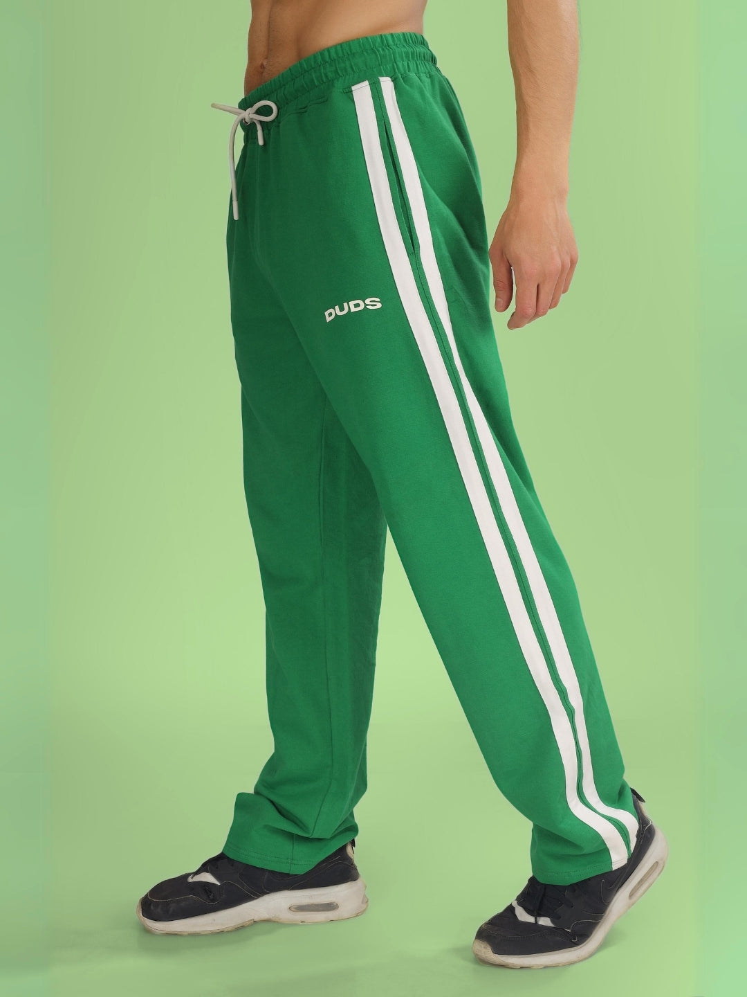 FUTURE ICON 2 STRIPE JOGGER (GREEN)