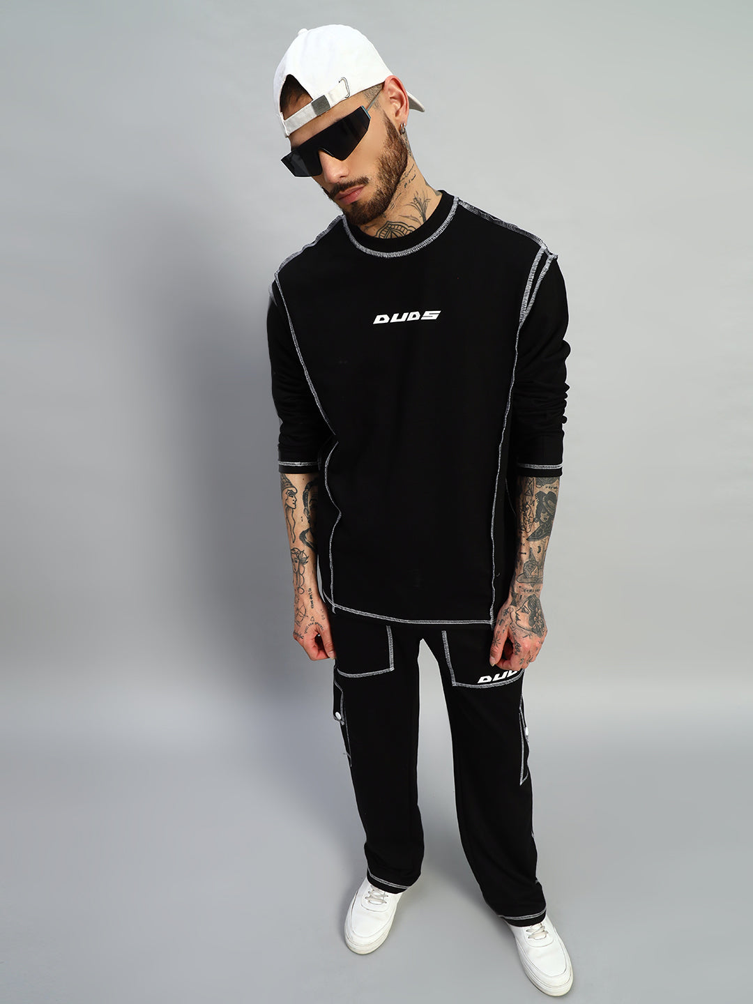 Dynamic Oversized Sweatshirt (Black)