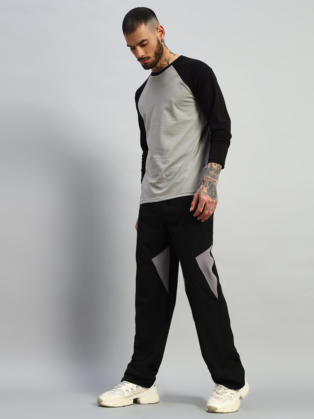 RANGER RELAXED FIT CARGO PANTS (BLACK)