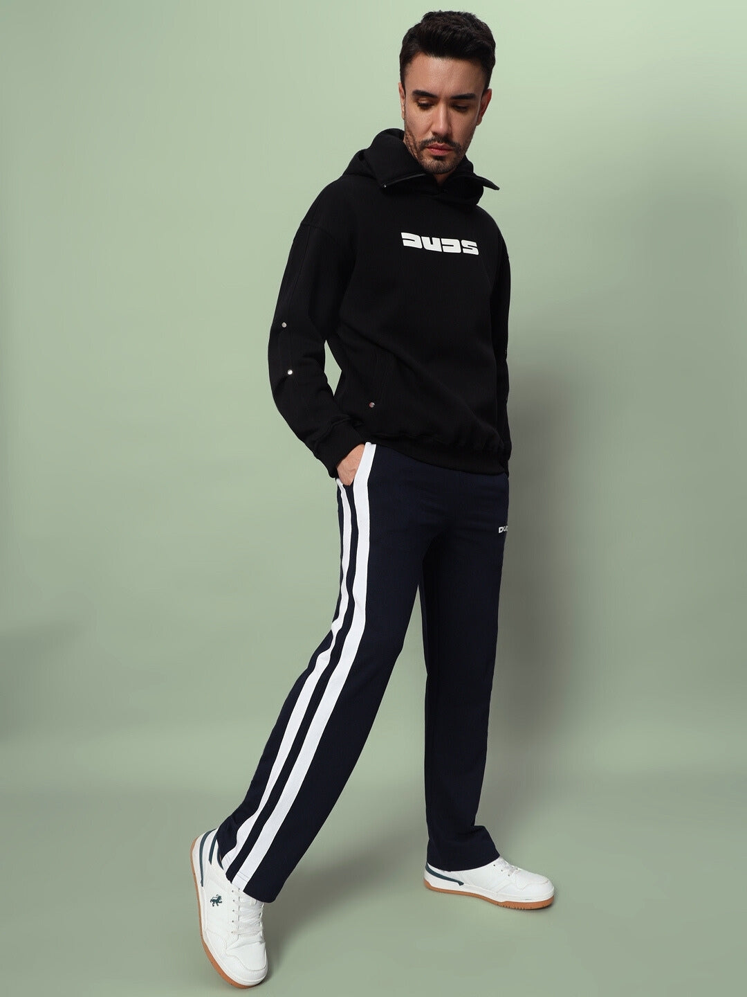 FUTURE ICON 2 STRIPE JOGGER (BLACK)