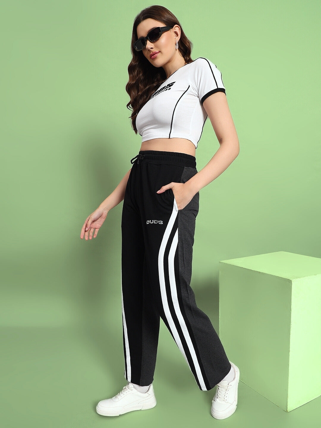 WOMEN'S SKATER KOREAN BAGGY JOGGERS (BLACK GREY)