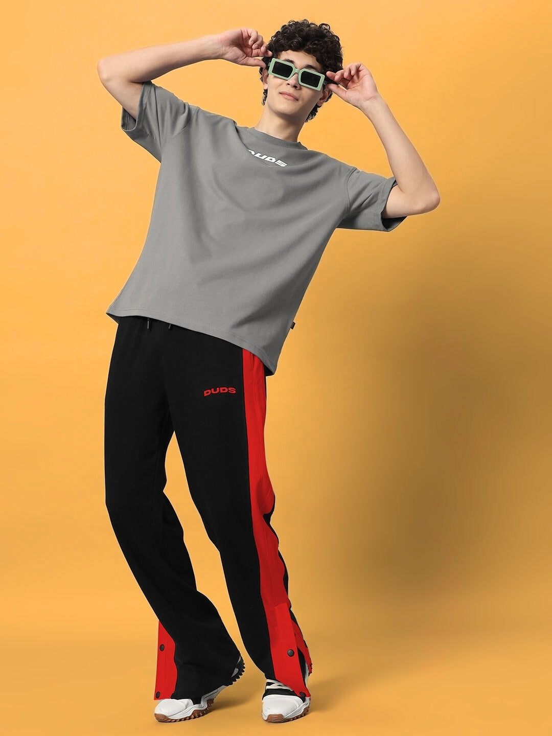 FLURRY CONTRAST JOGGERS (BLACK-RED)