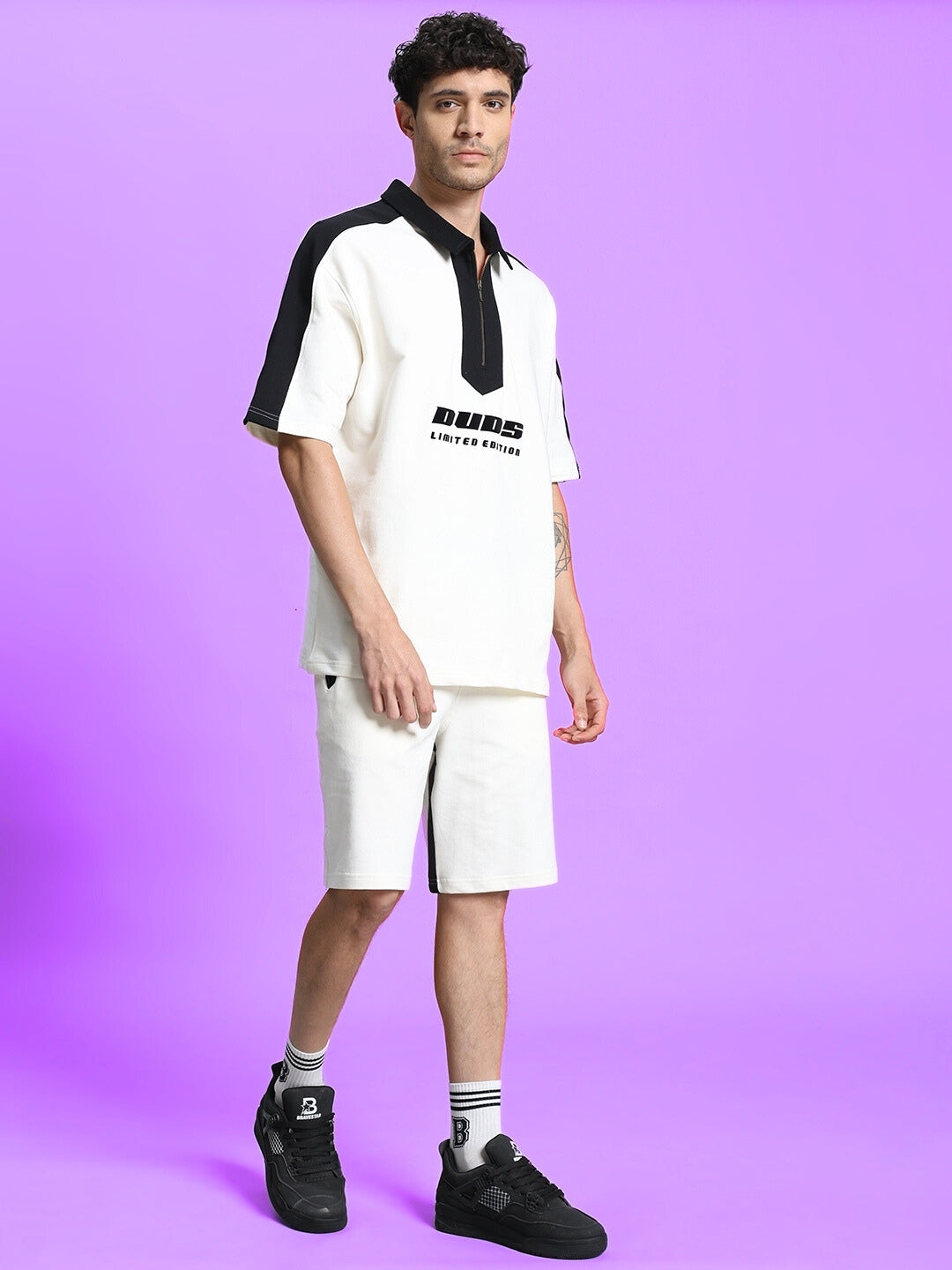 SPLINTER REGULAR FIT SHORTS (OFF WHITE)