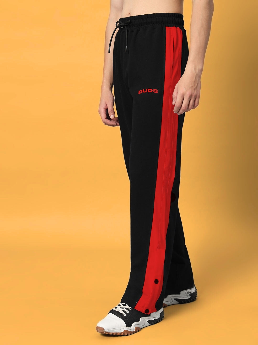 FLURRY CONTRAST JOGGERS (BLACK-RED)