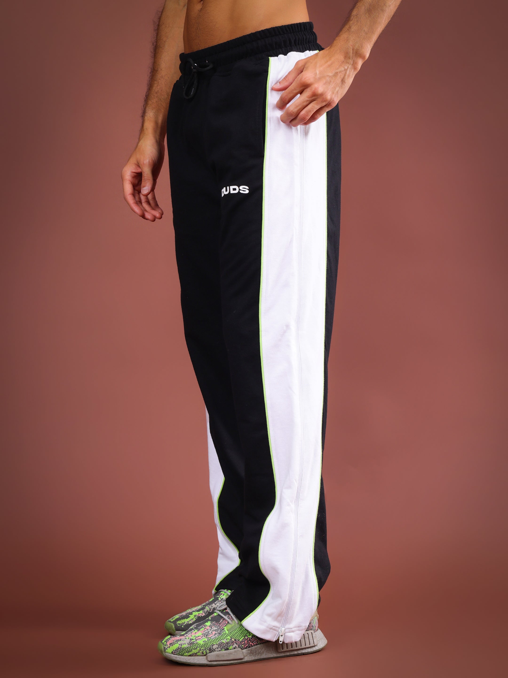 TRIUMPH MULTI ZIPPER JOGGERS (BLACK NEON)