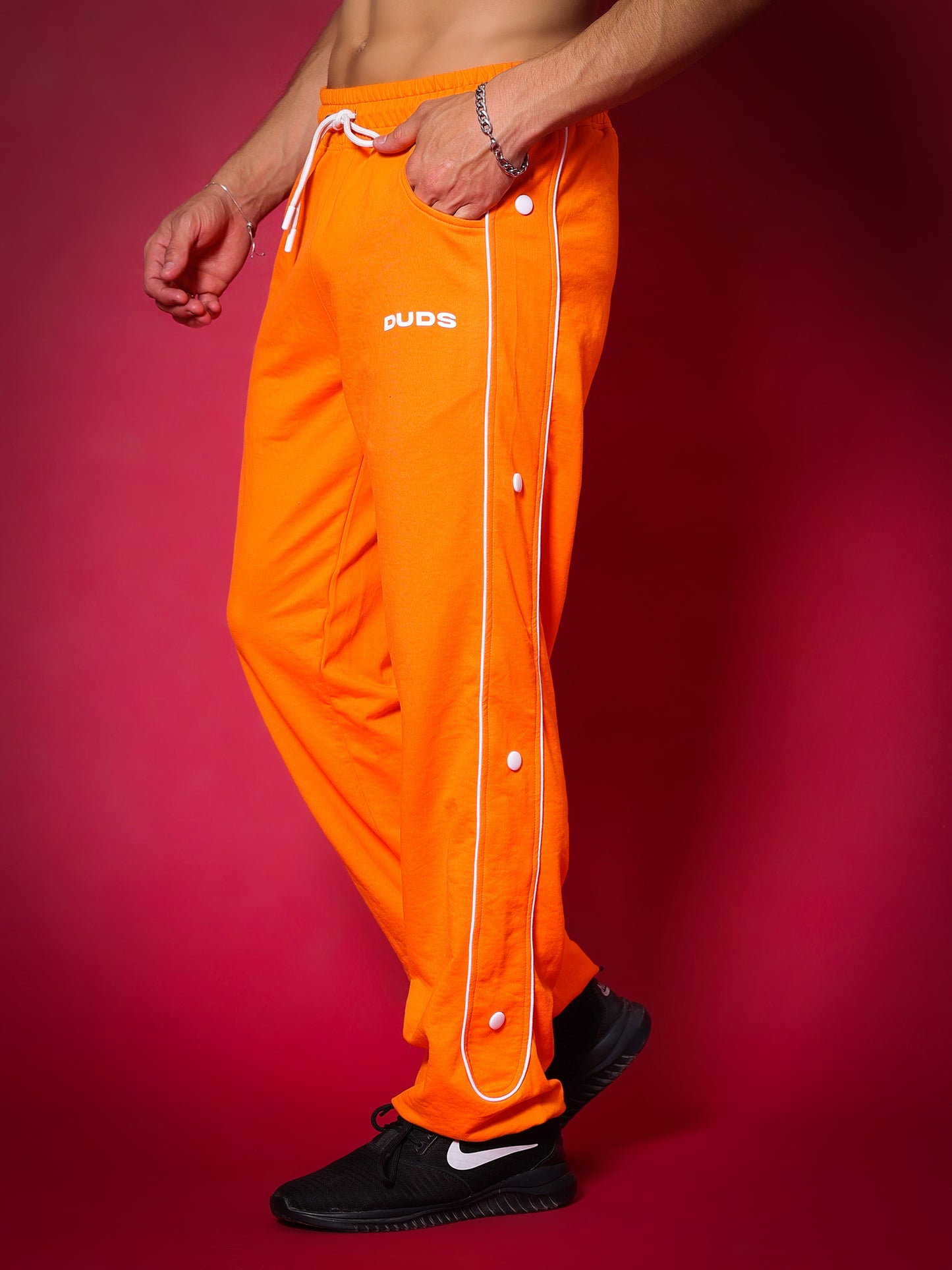 DUDS MOON NIGHT JOGGERS (ORANGE)