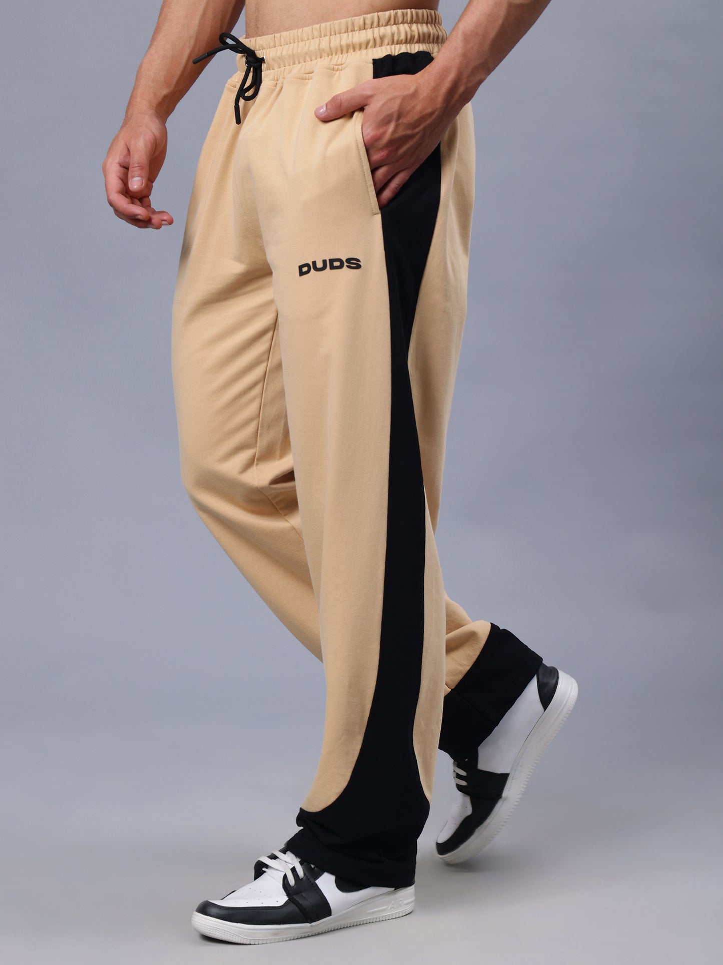 HURTLE BAGGY JOGGERS (BEIGE-BLACK)