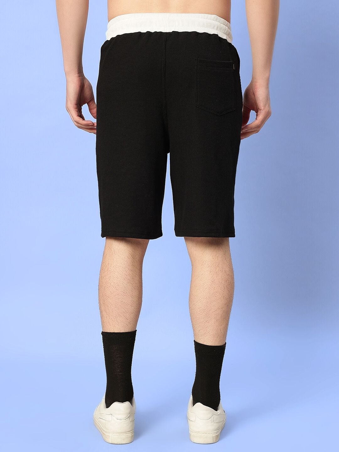 ROBSON REGULAR FIT SHORTS (BLACK)