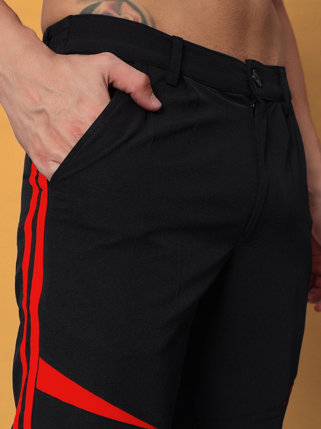 Drove Relaxed Fit Cargo Pants (Black-Red)