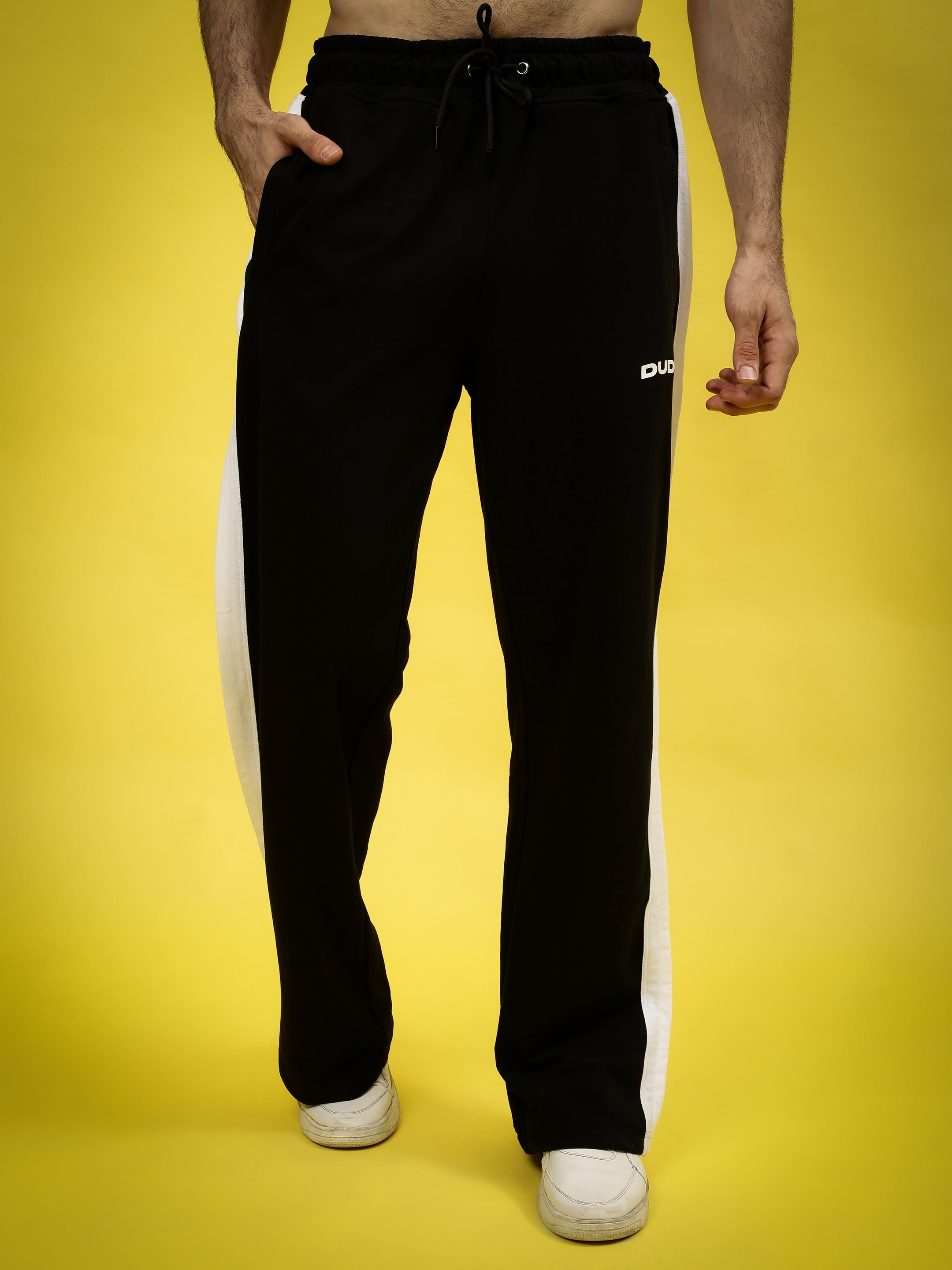 REGAL BAGGY JOGGERS (BLACK WHITE)