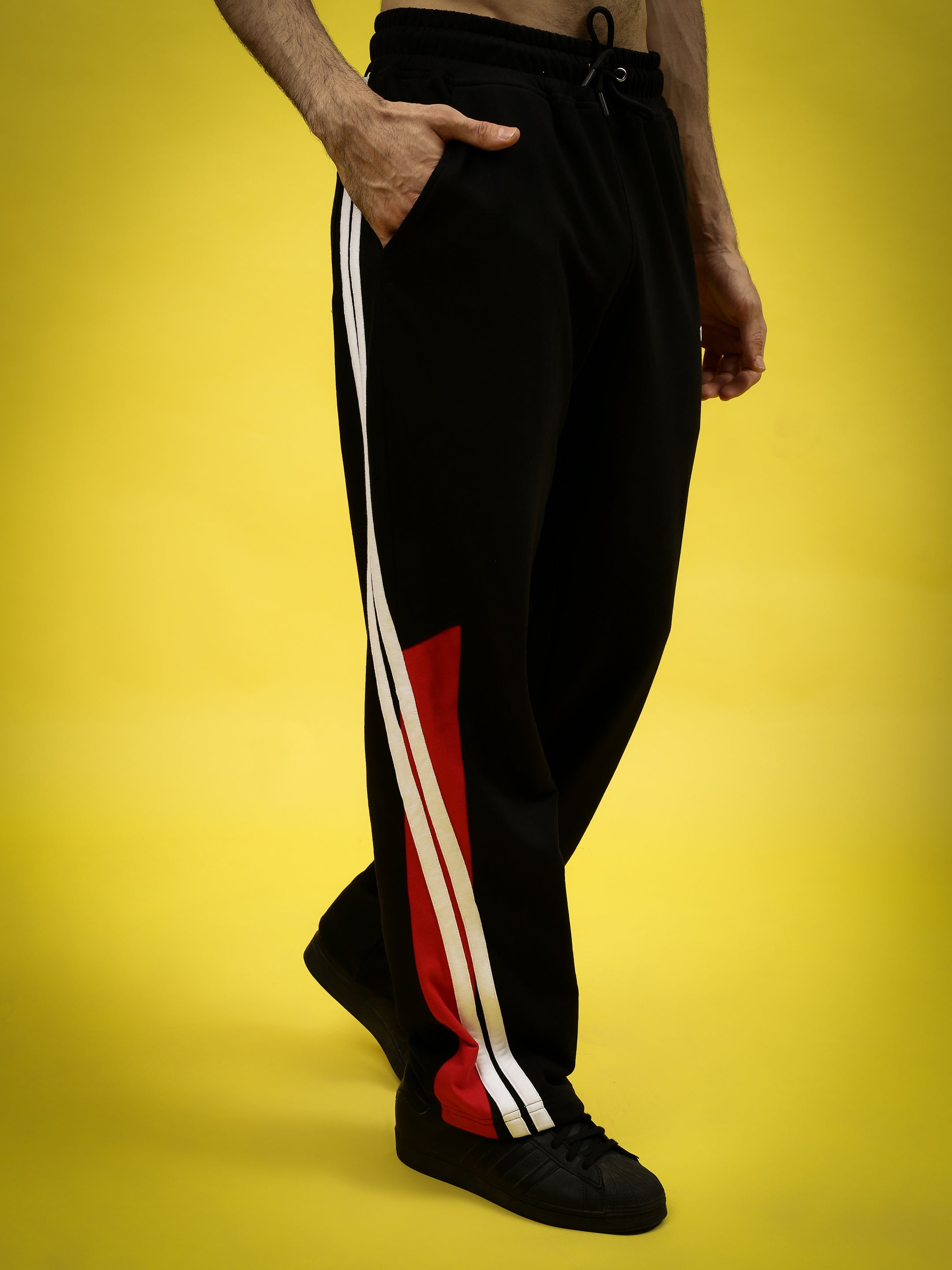 TORNADO JOGGERS (BLACK RED)