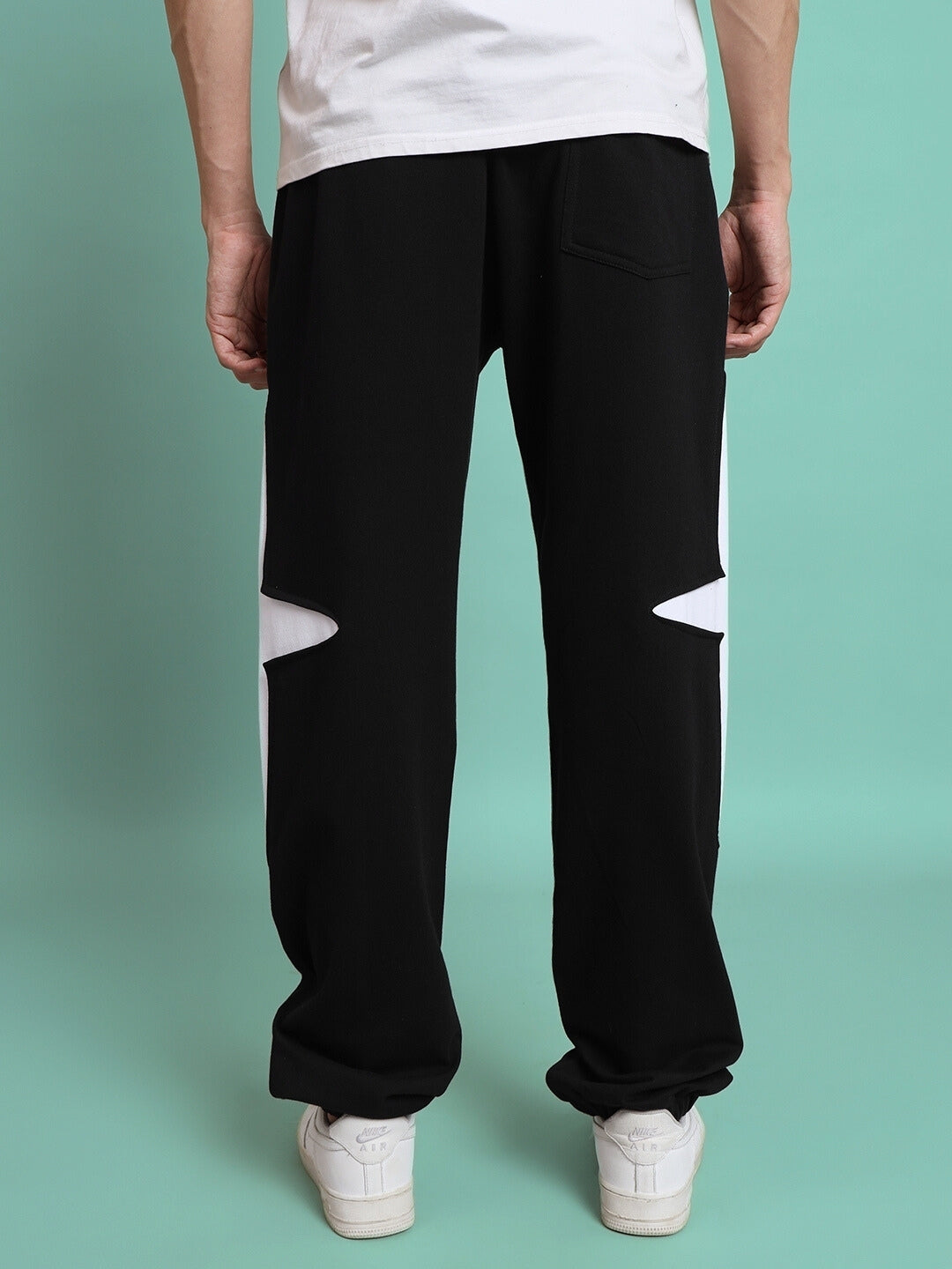 CROSSED STAR PANT JOGGER (BLACK)