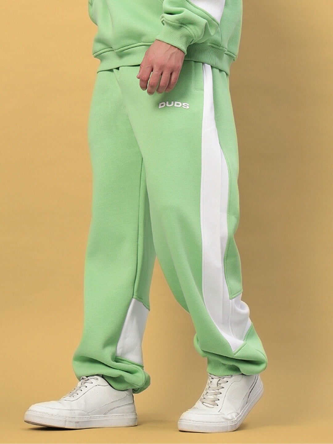 Minted Bliss Fleece Colorblock Cargo Pant (Green-White)