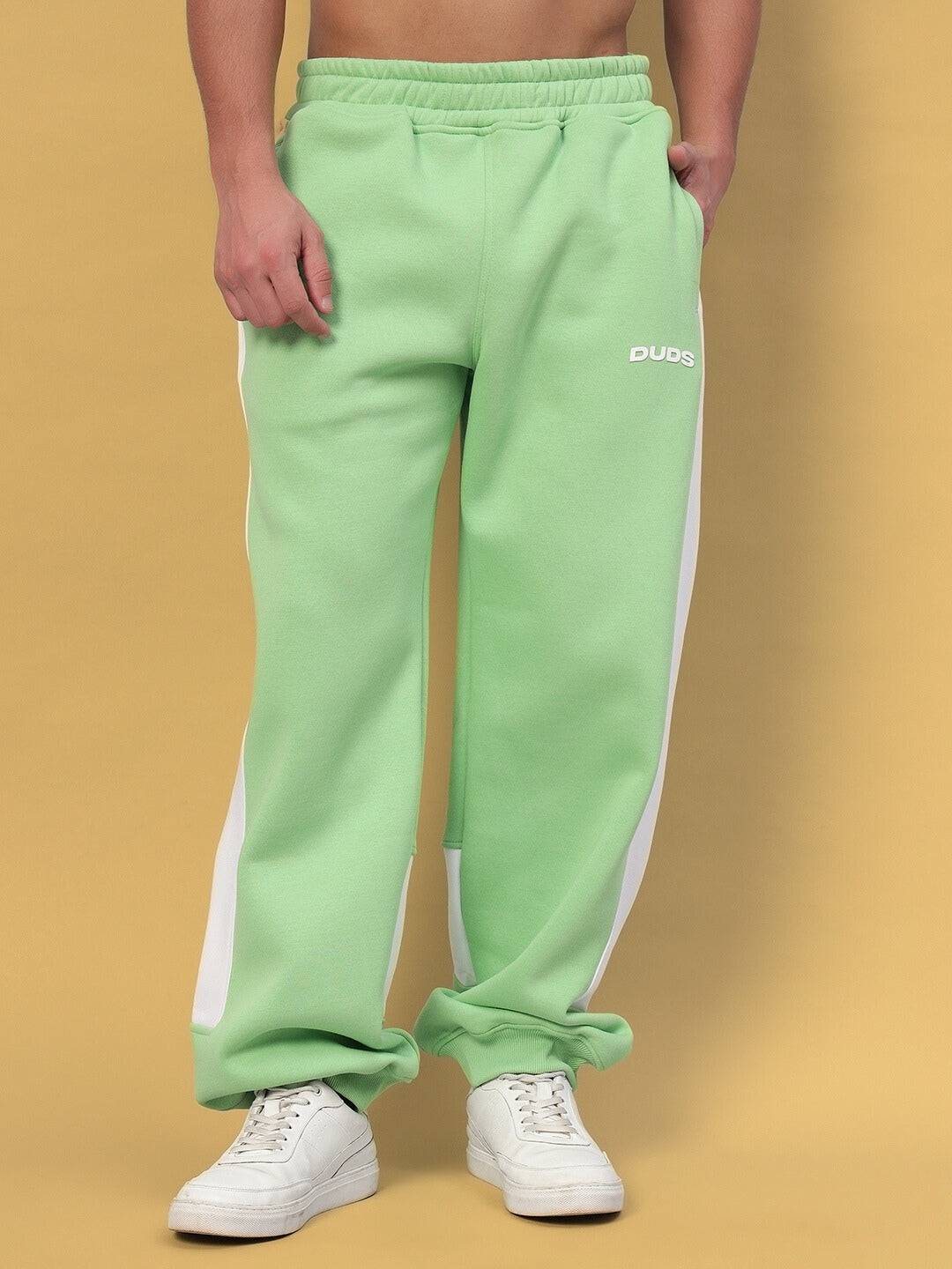 Minted Bliss Fleece Colorblock Cargo Pant (Green-White)