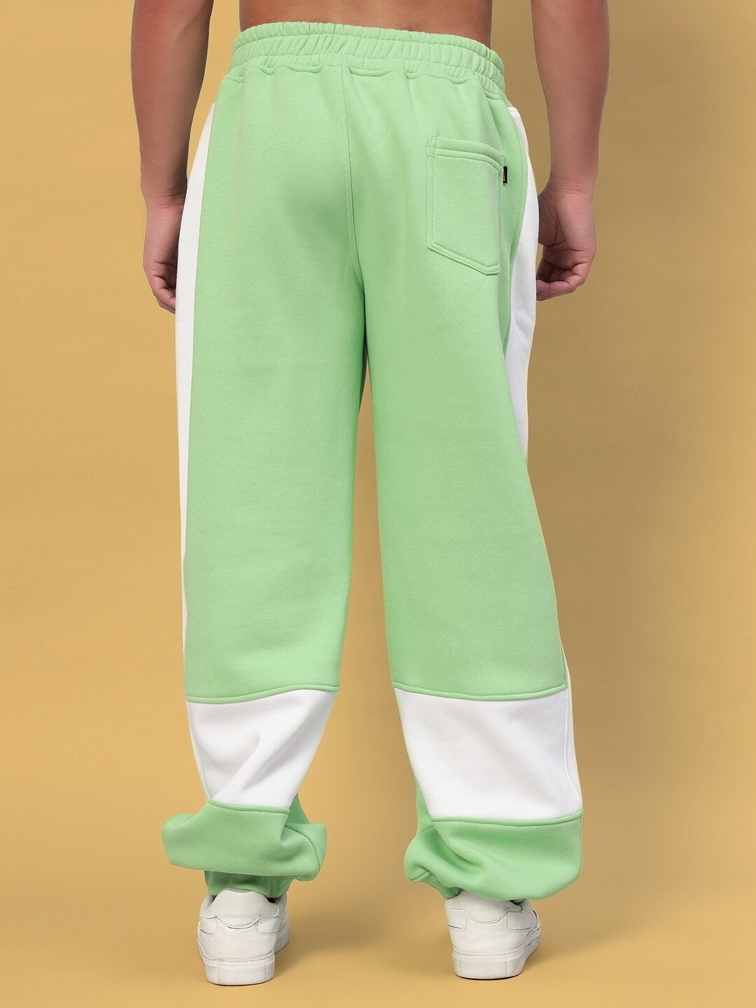 Minted Bliss Fleece Colorblock Cargo Pant (Green-White)