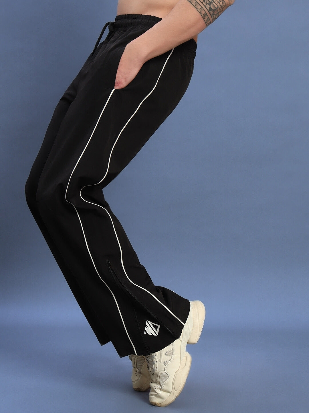 RELIGHT RELAXED-FIT JOGGERS (BLACK)