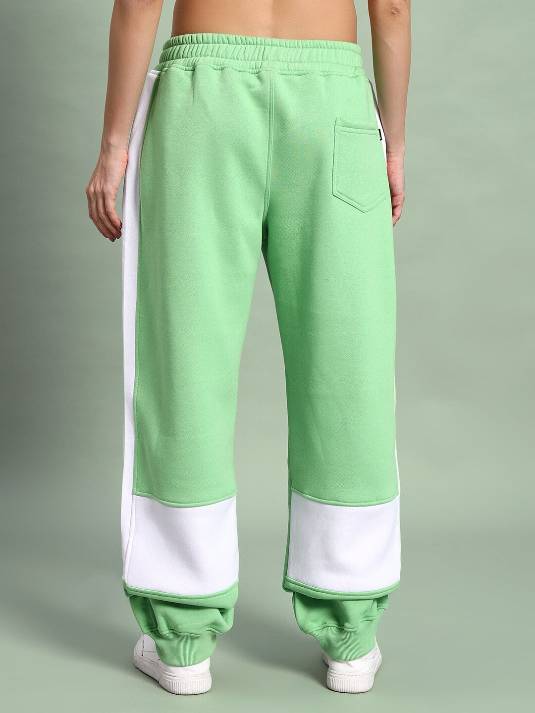 Women's Minted Bliss Fleece Colorblock Cargo Pant (Green-White)