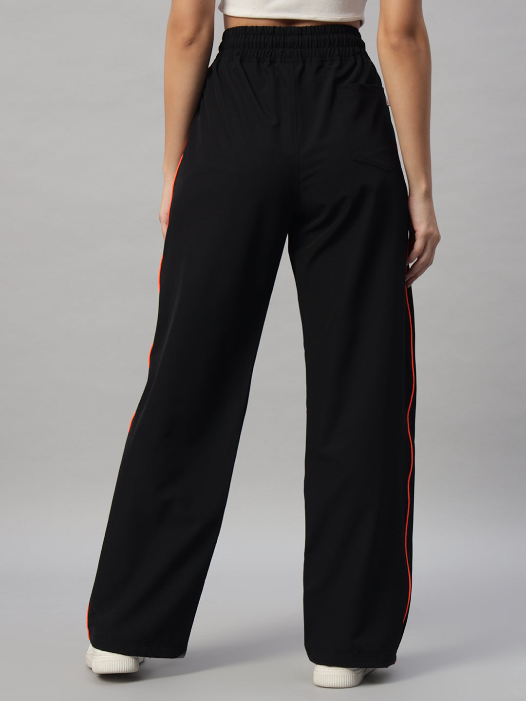 WOMEN'S RAIDER RELAXED PANT JOGGER (BLACK)