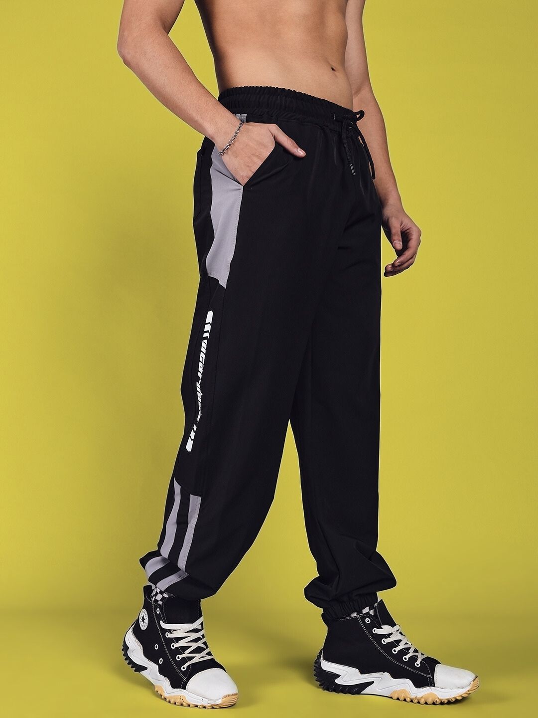 DANNY RELAXED FIT CARGO PANTS (BLACK)