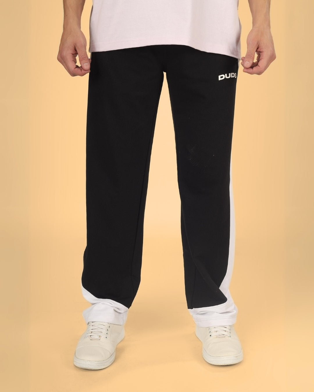 HURTLE BAGGY JOGGERS (BLACK-WHITE)