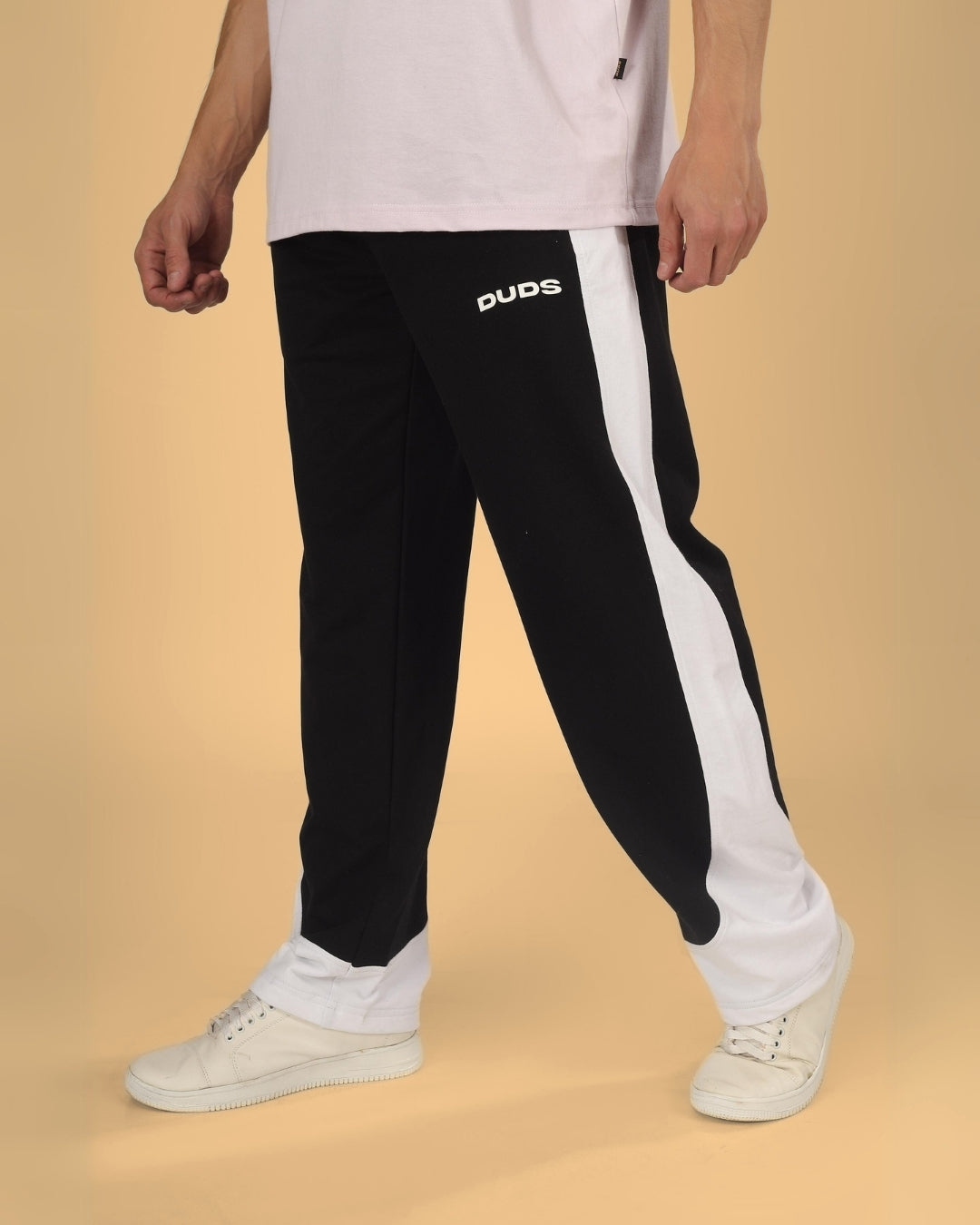 HURTLE BAGGY JOGGERS (BLACK-WHITE)