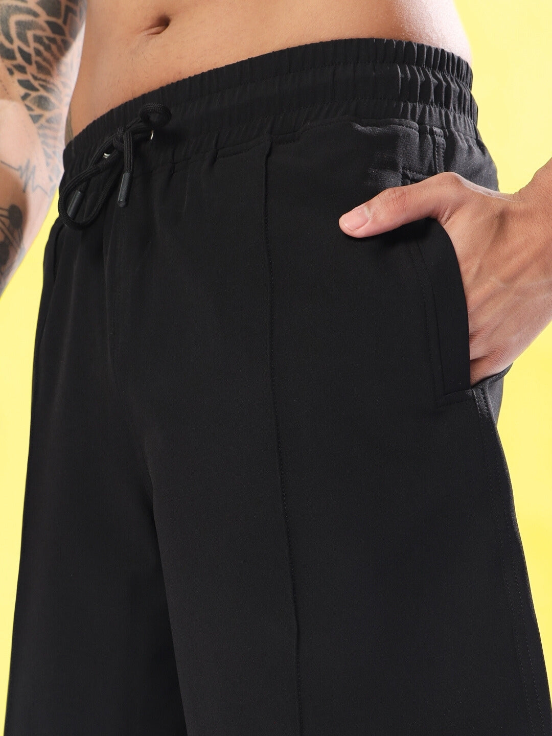 Sturdy Front Plated Shorts (Black)