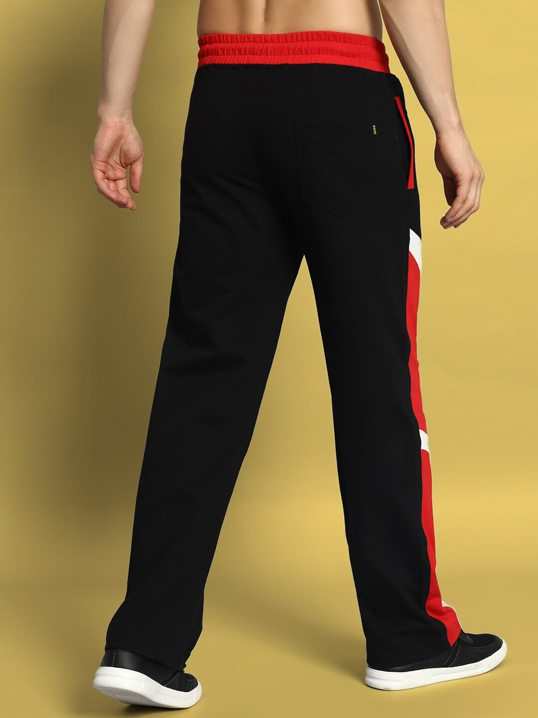 SHROUD RELAXED FIT JOGGERS (BLACK-RED)